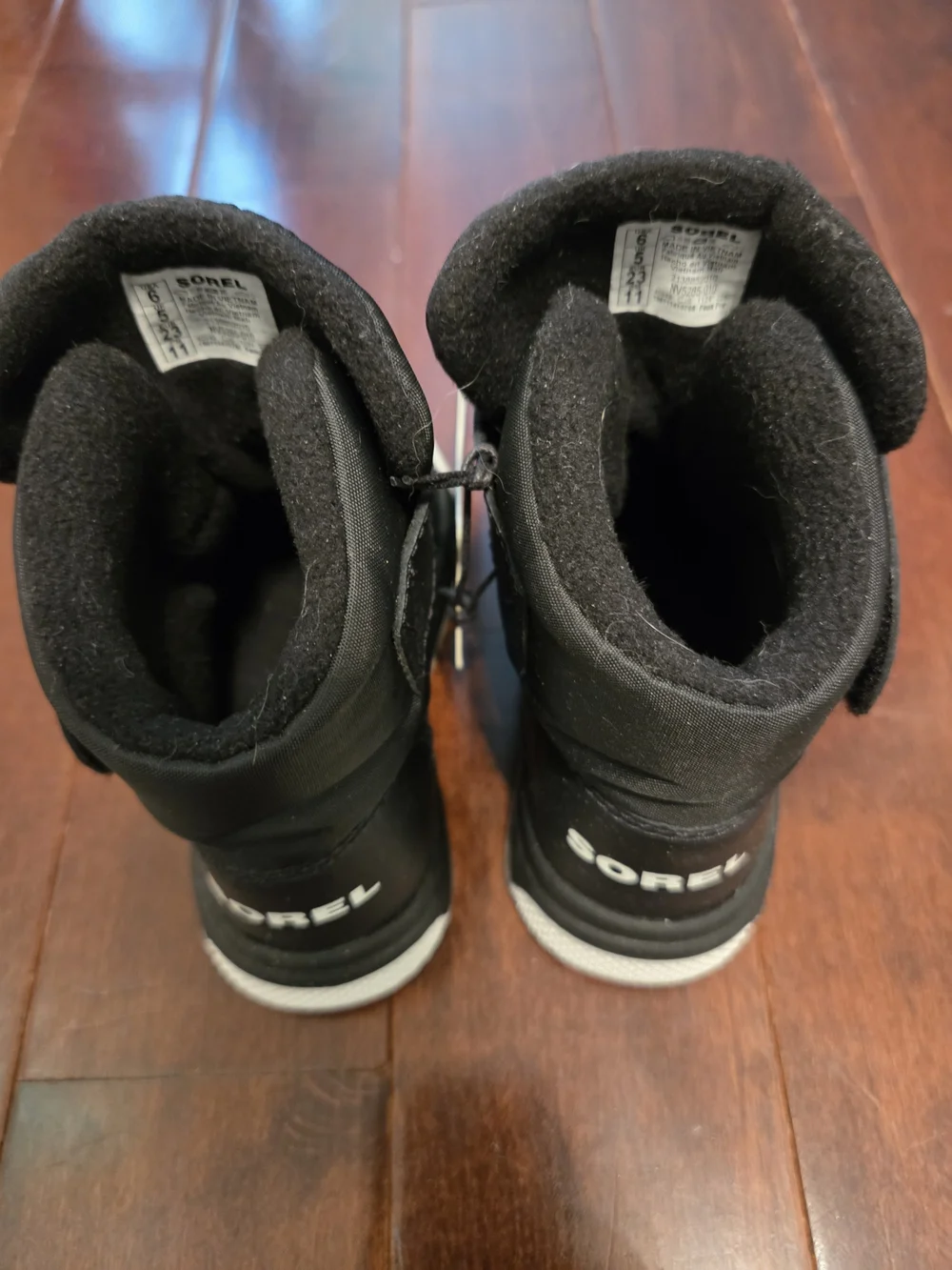 NWT Sorel Kids Black & White Toddler Snow Boots Sz. 6
